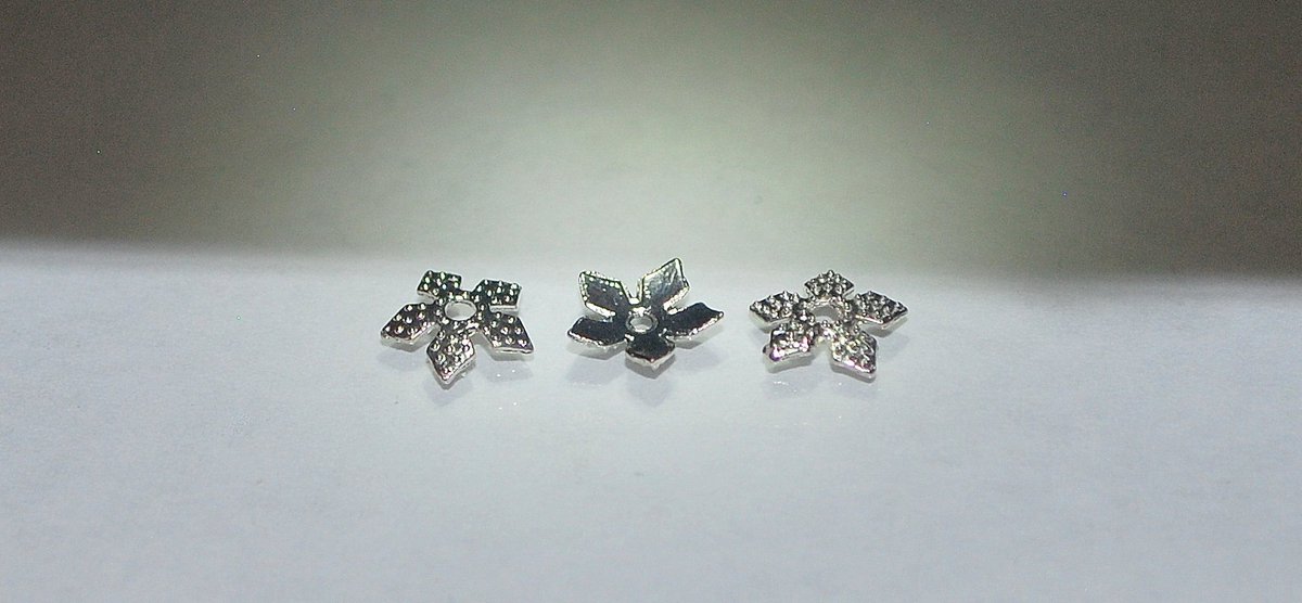 RainNSnowBeads's tweet photo. Just Listed: 8mm 5 Petal Flower with Raised Dots Bumps Antique Silver Bead Caps https://t.co/9AYF6A1Xek #supplies #silver #beading #flowerbeadcap #5petalflower #antiquesilver #pewter #tinybeadcaps #smallbeadcaps https://t.co/6CVCQM04nS