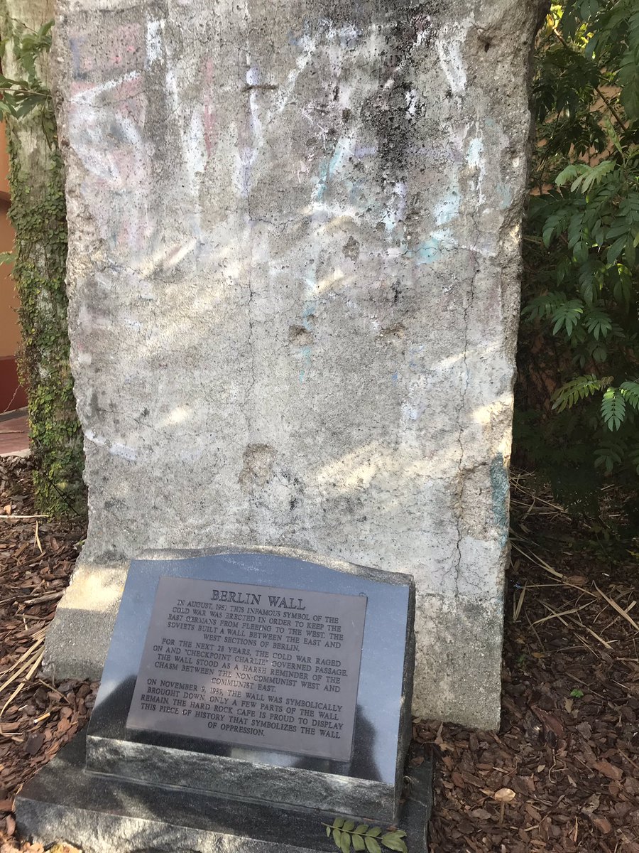 EmmaLemonadeee's tweet photo. REAL PEICE OF HISTORY!! https://t.co/h5da7moAWL