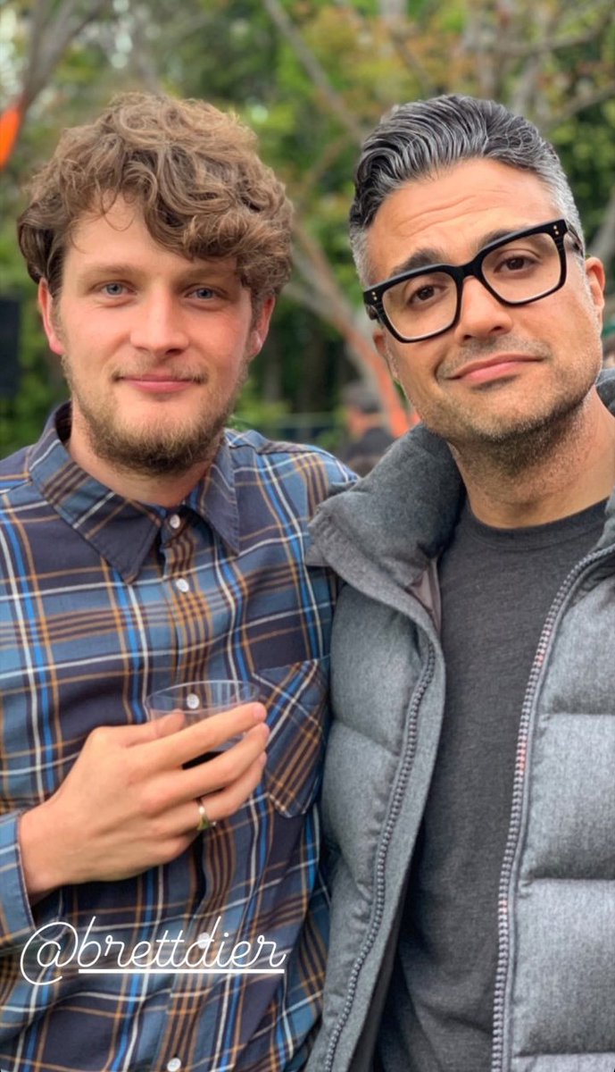 CassiaGomesJC's tweet photo. #InstaStorie do Jaime Camil com Brett Dier 😉🤗😂
.
.
.
#JaneTheVirgin #jtv #jaimecamil #brettdier #Rogelifans https://t.co/BmNVkrAXSf