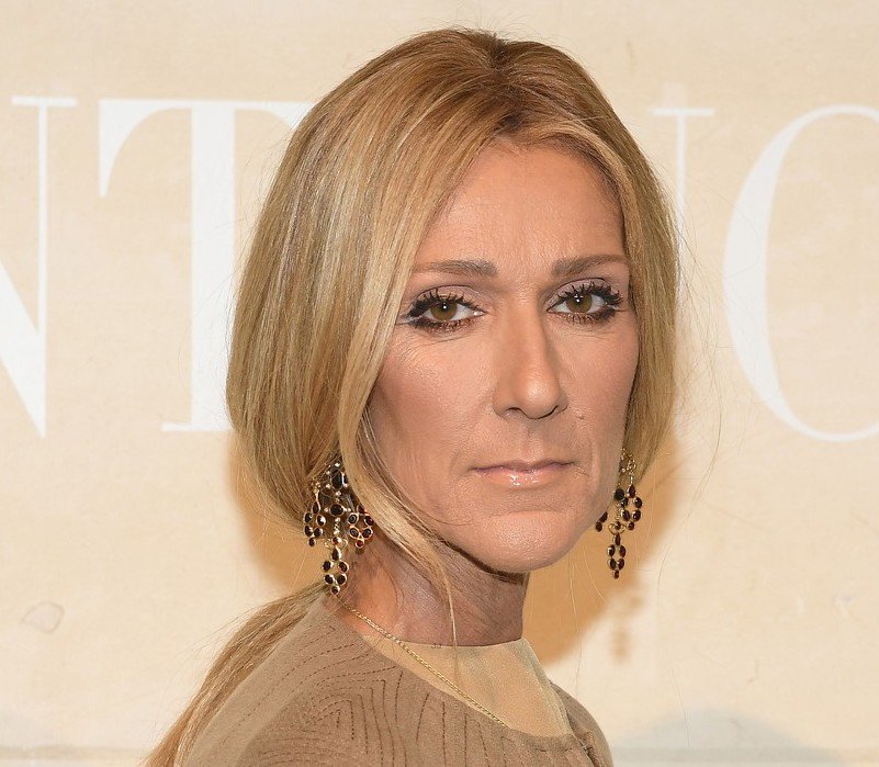 Céline Dion as a lévrier afghan : a thread.