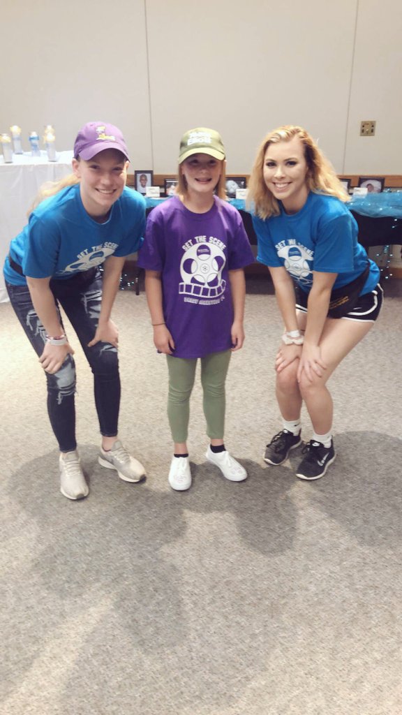 4hthiele4's tweet photo. Truly an indescribable experience 💃🏼🕺🏼 #LCDM14 #FTK 💜💛 https://t.co/AQ1UVlbjD0