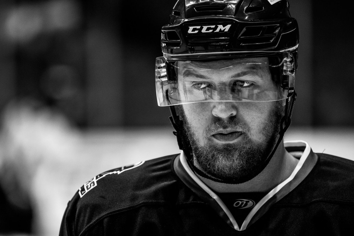 (pre)game faces 

🏒: <a href="/tulsa_oilers/">Tulsa Oilers</a>