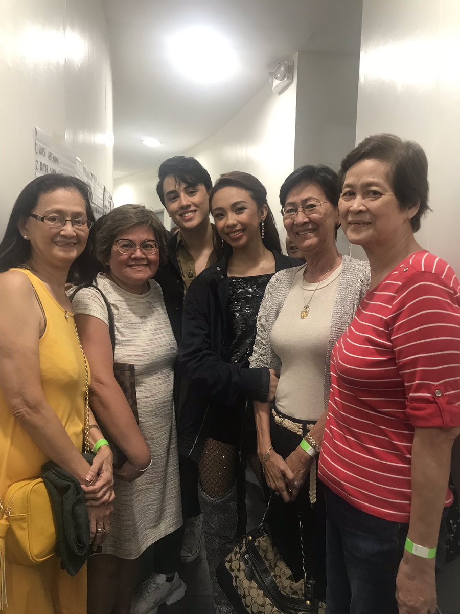meanne1117's tweet photo. Finally met my showbiz babies @maymayentrata07 &amp; @Barber_Edward_ at the sold-out successful #MayWard0608AlbumLaunch at Skydome. In the pictures are my aunts who now become a certified MayWard fans. Worth ang uwi ko sa Pilipinas.@MaywardTeamCali @MWHeadAdminsOFC @MayWardOfficial https://t.co/lxm8dIqQAj