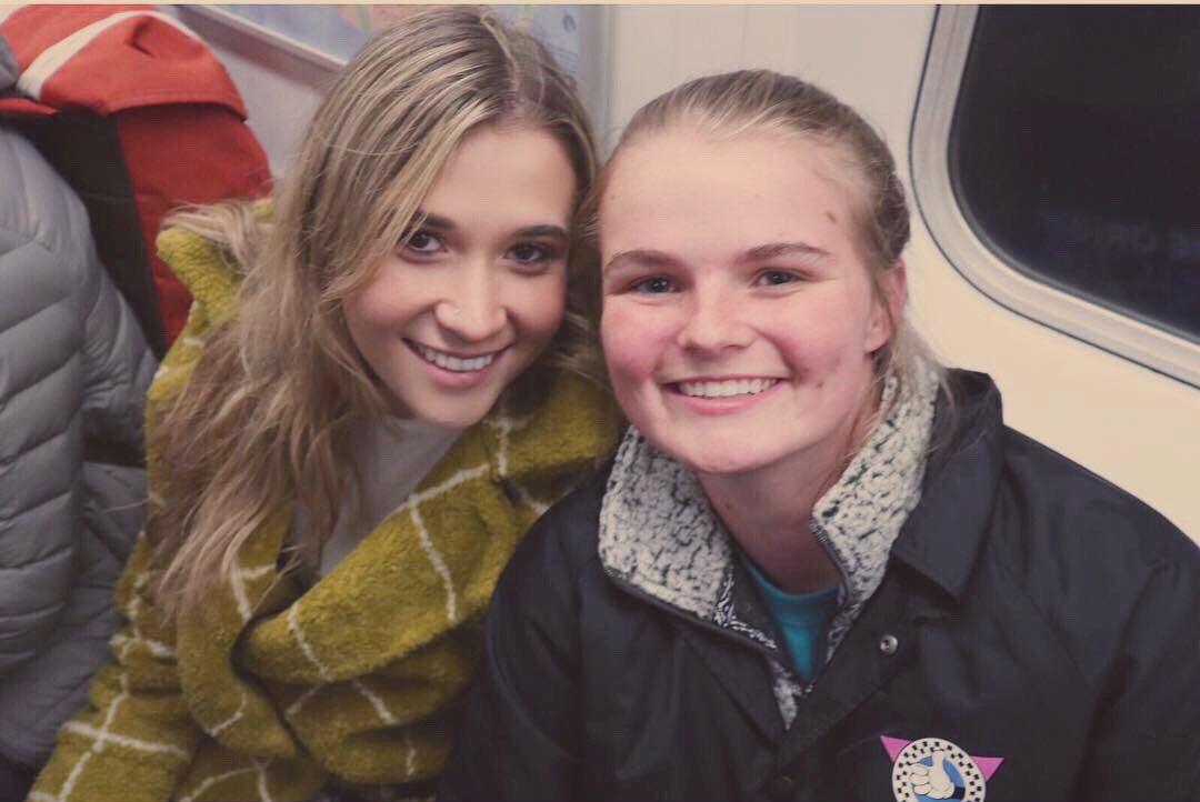 madskilgore's tweet photo. so happy my girls got to visit the city 😸 https://t.co/gE08GFNxYg