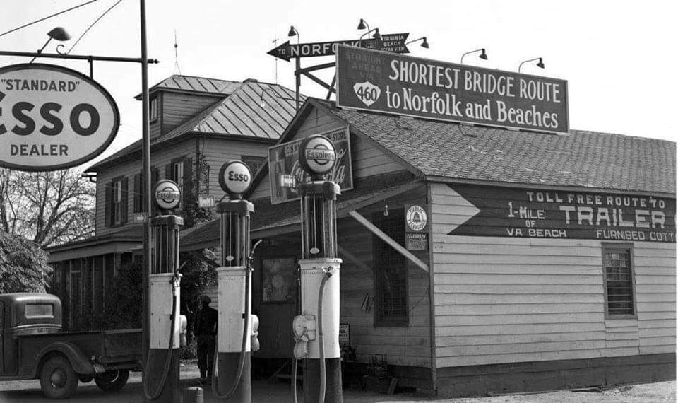 OldSchRides's tweet photo. Old School Gas Station https://t.co/UMiIR1Y5DY