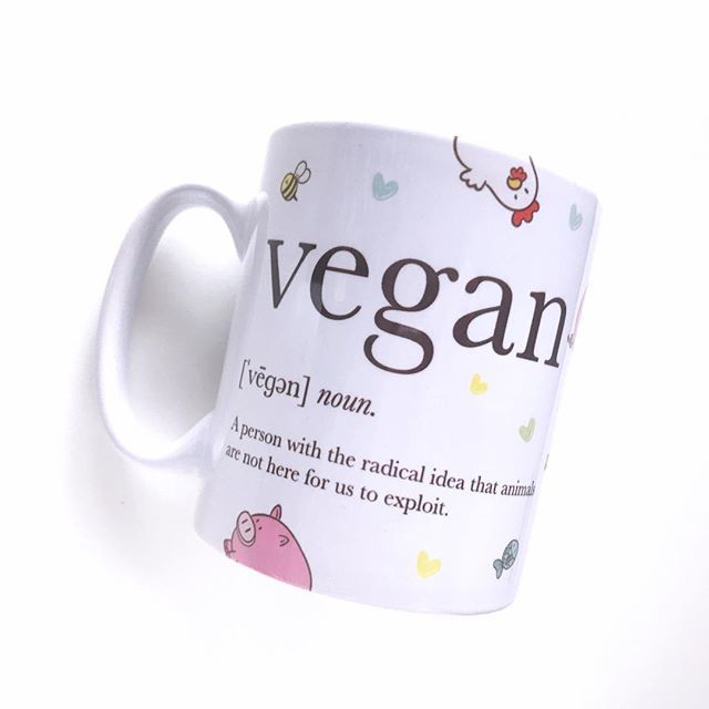 PlantasticCo's tweet photo. New mugs I made today 😍 these will only be available in the UK and the rest of Europe, sorry USA! 🙈 but a have a matching mousepad that ships worldwide 🤗 https://t.co/1HAExZD5Js https://t.co/nm83ZYsnJE