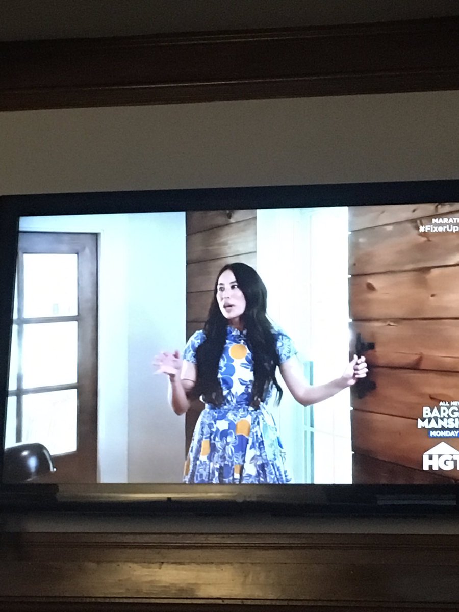 liammurphy's tweet photo. @joannagaines Hey Jo- an exciting Sunday here in the Murphy house. My lovely wife @kmkins and I LOVE this dress. Can you tell me where it’s from??? 

Kate doesn’t think you’ll see this tweet, but I say ☝️no no☝️, Jo Jo sees it all. https://t.co/gBwDWBCEhb