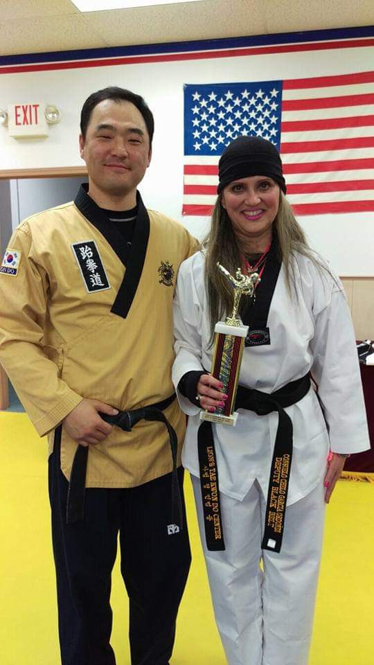 CHELOGARCIA_'s tweet photo. #SoyCinturonNegroEnTaeKwonDo #SoyInstructorDelCinturonNegro #TrofeoQueGaneEnTaeKwonDo #AmoLasARTESMARCIALES #FortalecimientoMentalEspiritualYFisico #UnaANTESOtraDESPUES "Chelo G". https://t.co/Ghff8dybBf
