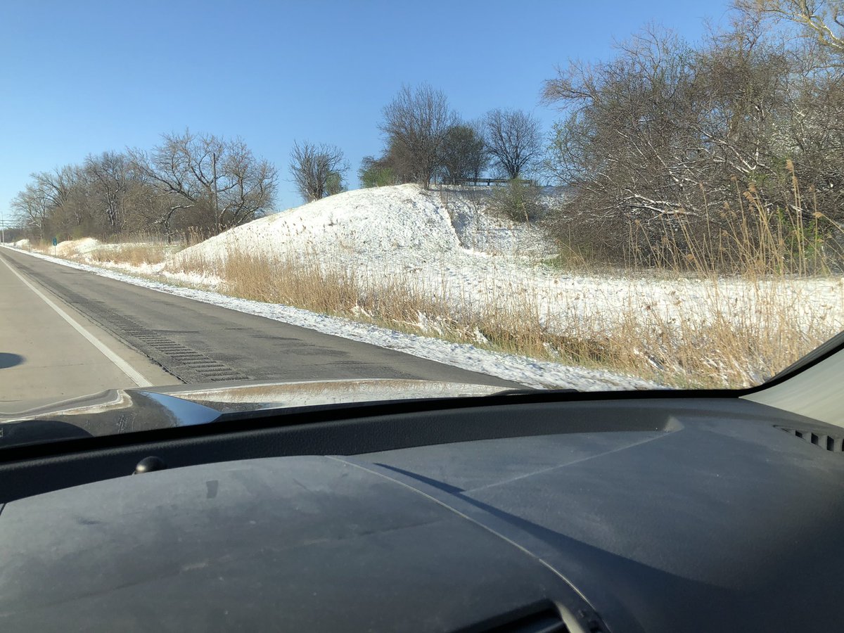 TechEdRocks's tweet image. Snow in WI this morning but off to good start in KY, but nice start day 1 match with Paraguay @hssdbv #VEXworlds