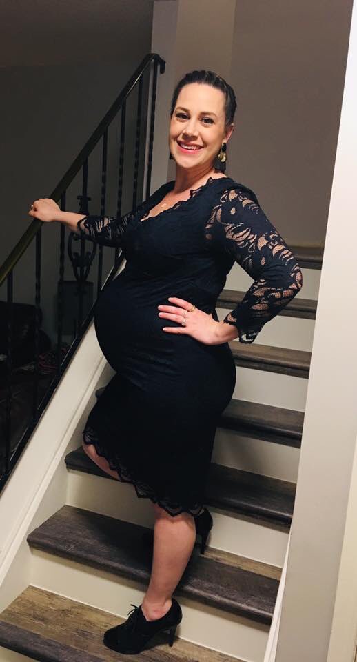 SurrogacyCSC's tweet image. This is the #beautiful Brianna who is 31 weeks #pregnant with her first #surrogate #baby!! #canadiansurrogacycommunity has an important announcement coming soon and Brianna knows all about it.  Stay tuned 😊🥳👶
#surrogacyislove #womenempoweringwomen
#canadiansurrogacy #ivf