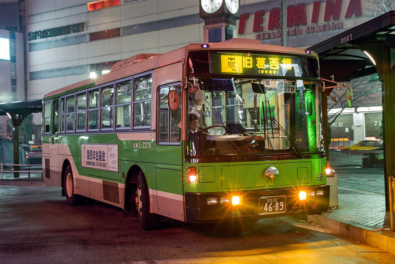 Plせつな ﾄﾞﾜ 1日目 8 13 メ 02b 平成9年 2月 海02 終点が新フェリーへ 虹01 がお台場へ 記念運転 塩 3月 ノンステップバスデビュー 塩 6月 錦糸町駅北口完成 7月 海01 再編 品川側は台場循環に 上58 上69 上野駅一部延長 9月 溜池山王駅開業