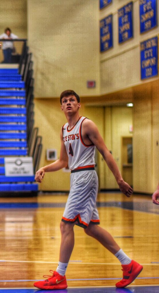 Coach_McFall35's tweet photo. 2020 Wing Jake Hall was out there working in the final game of the #OTRSweet16! Jake was using his long arms contest and alter shots at the rim! 
———
The three year varsity starter eclipsed the 1,000 point mark earlier this season at Shoals Christian School! https://t.co/r8uifmD4PM