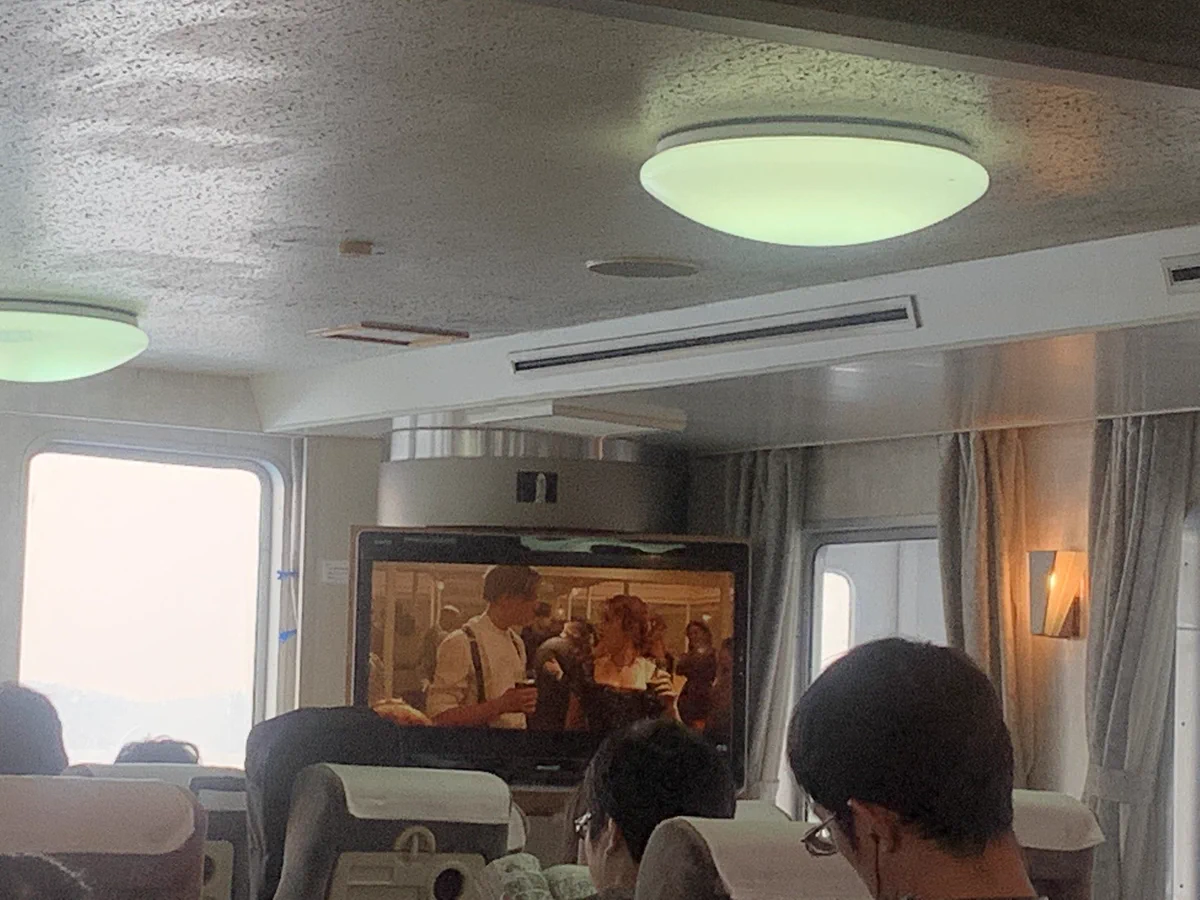 フェリーの中で『タイタニック』ｗあかんやつｗｗｗ