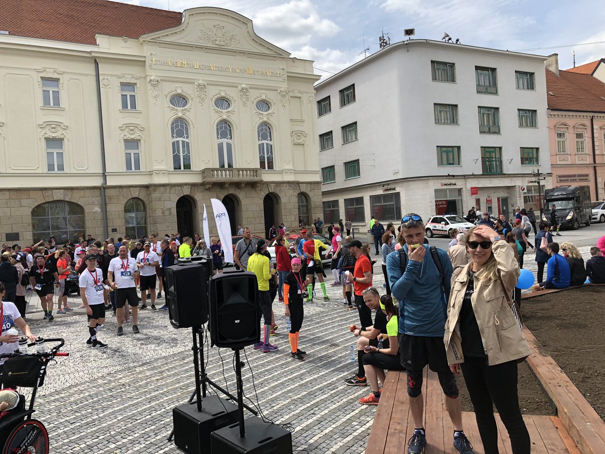 tomastokarcik's tweet photo. Včera skvelý beh #PSAcityrun v meste mojej alma mater #Trnava. Pekné toto mesto 😊 #psacityrun2019 #behame #bernohy #beh #preteky #cityrun https://t.co/VvwMSTSZJg