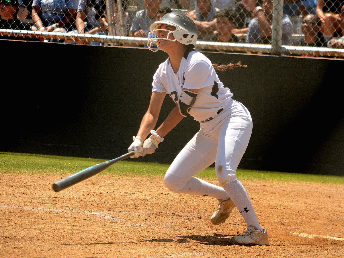 DPYoungblood's tweet image. Check out the full 38-image slideshow from Abilene High's 18-0 win over Arlington High by clicking the link below:
#BigCountryPreps #AbileneHighEagles @Eagle_Softball1 

bigcountrypreps.com/2019/04/27/pho…
