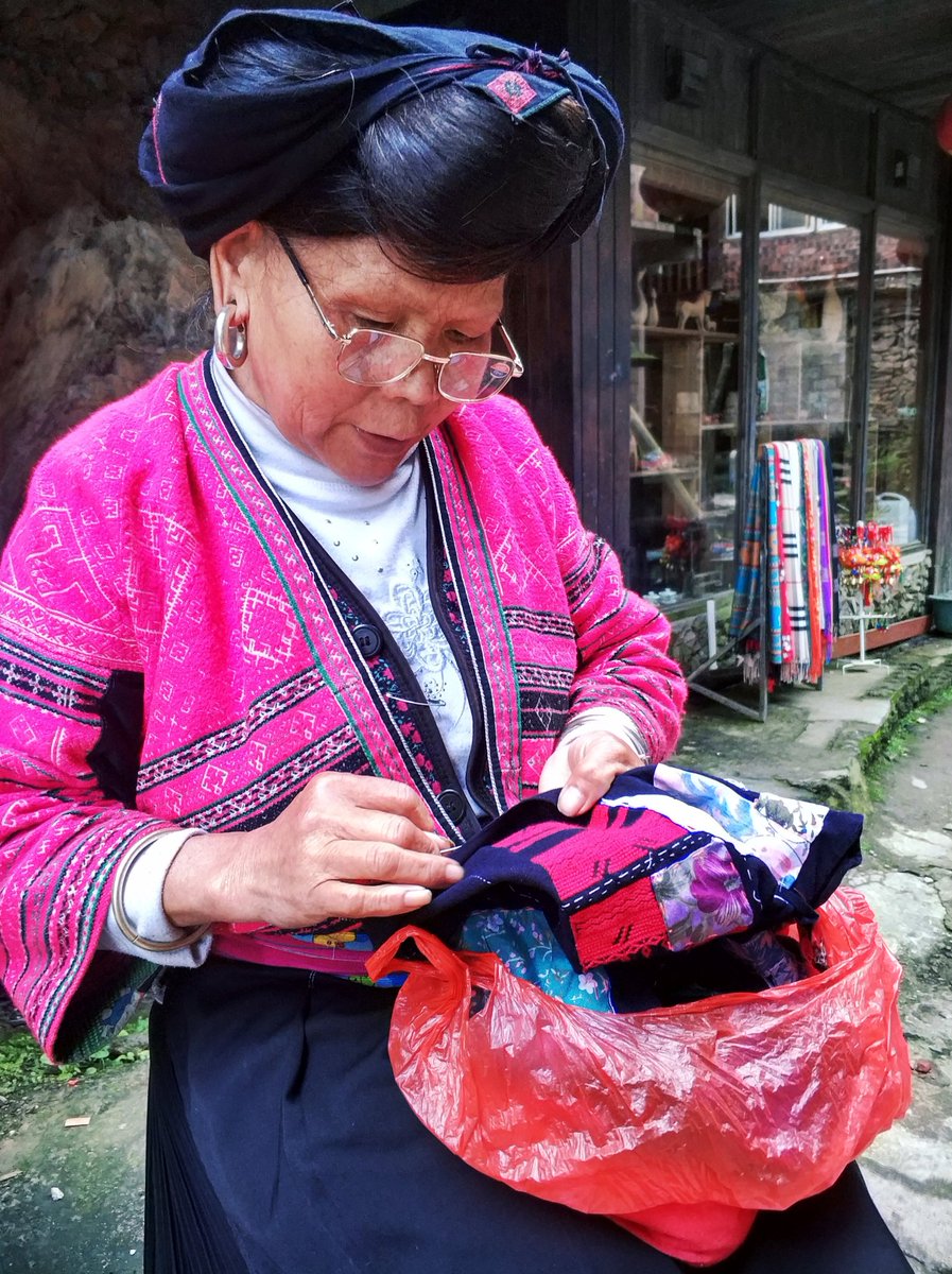 Easy_Tour_China's tweet photo. In May the rice terraces at Longji near #Guilin will be filled with water. It is a good time to take photos of cloud sea, water reflection, as well as the ethnic people. https://t.co/6LuD2dGmT2