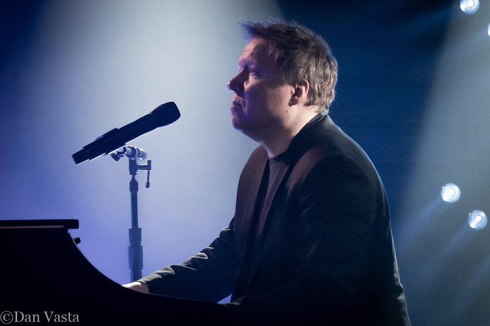 79Aspen's tweet photo. Here are a few more shots from Rob Thomas's Chip Tooth Smile album release party hosted by iHeart Radio! One awesome night of music & friends. #RobThomas #ChipToothSmileParty #ChipToothSmile #AlbumRelease #NewMusic #iHeartRadioTheater https://t.co/iSxKNZKfSH
