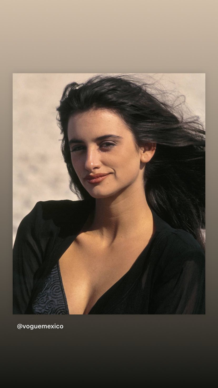  wished one of her idols, Penelope Cruz, a happy birthday ... 