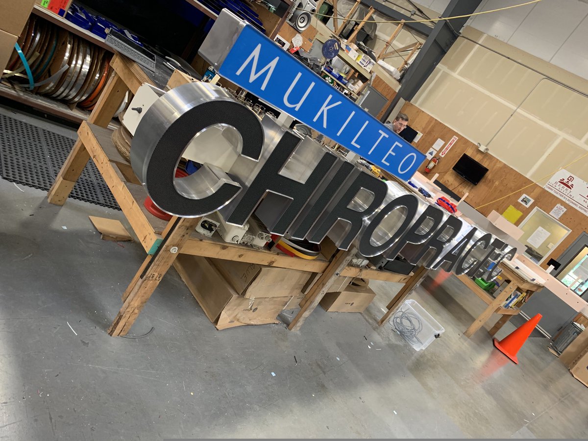 Did you know that Berry Sign has great job opportunities from installers to shop fabricators. Come check our booth out at the 2019 Renton Career Fair at the Renton Technical College on Wednesday May 1st #careerfair2019 #Signinstallers #signcompany #rentontechnicalcollege