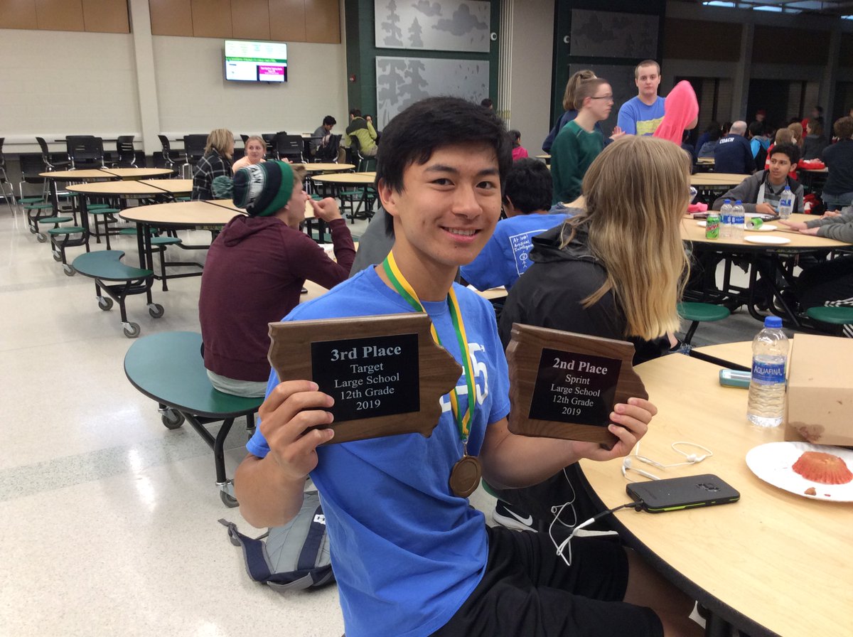 JCSD_MathClub's tweet image. Way to go Chris Yao at the State Math Competition!  1st place finish in the Sprint Round, 3rd place in the Target Round, and 5th place overall out of 132 competitors!