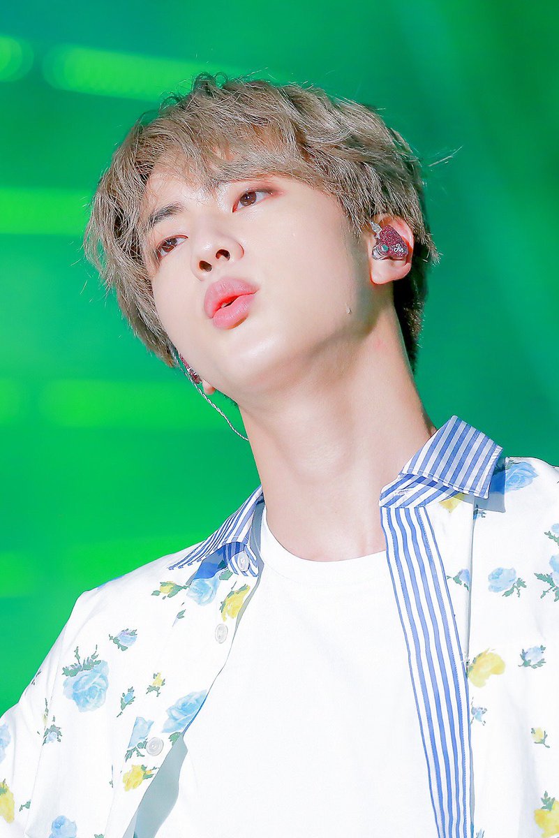 featuring that lil bead of sweat   #BBMAsTopSocial BTS  @BTS_twt