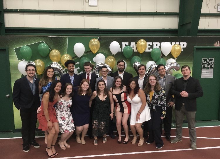 PepBandMC's tweet photo. We had such a fun time at the annual Jaspy’s tonight!💚 Thank you to everyone who planned it and thank you to our seniors! This year has been nothing but amazing because of you!!!💚💚 @GoJaspers @JasperSAAC https://t.co/4fjr1kEEtl