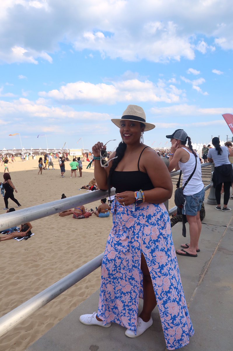 jennjeanpierre's tweet photo. I cannot commend everyone who made @sitw possible. I have never seen such an organized and all around well run event as this. Great job to everyone!!!! #SITW #SITWfest https://t.co/H766s2VYMh