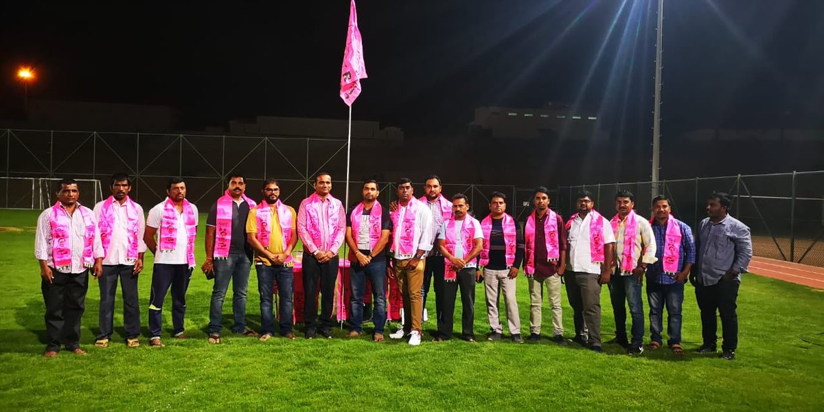 mbigala's tweet photo. TRS Formation day celebrations across the globe..@RaoKavitha @KTRTRS https://t.co/tgWRFcAuRn