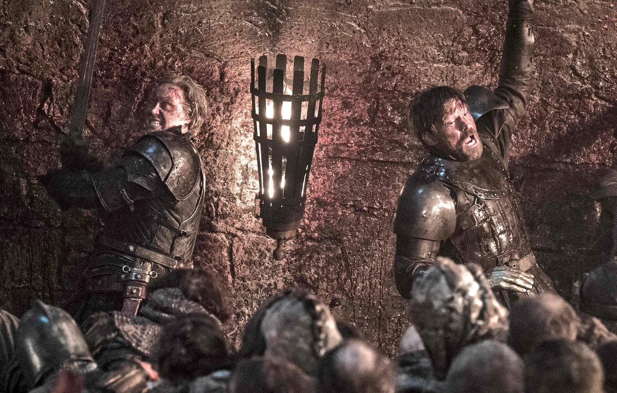 danysreign's tweet photo. jaime and brienne fighting bravely side by side and saving each other's lives.... truly a power couple https://t.co/yS7UeRoRrY