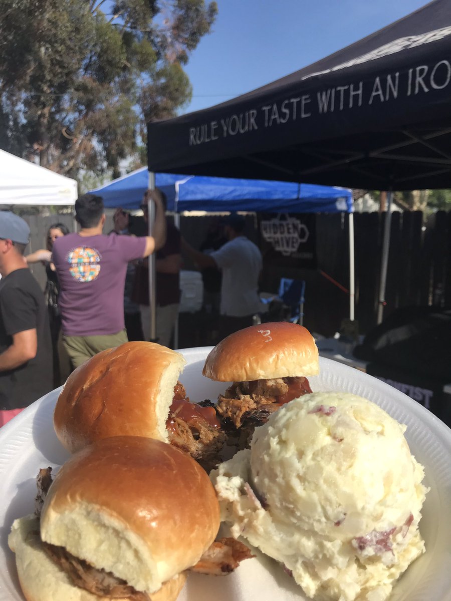 HiddenHive's tweet photo. Selling 9 kegs and being immediately put on tap by the sponsoring bar is a pretty good festival. #hiddenhivemeadery #mead #EtiwandaRoadhouse #meadsofinstagram #beer #beersofinstagram #bees #honey #wine #winestagram #meadery #losangeles #winesofinstagram #meadforever #ximousa https://t.co/ufyHkRCJVY