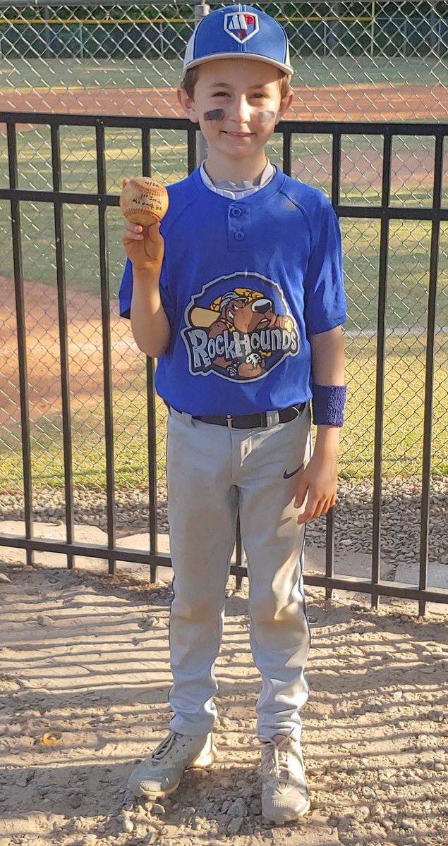 lyonsdenfamily's tweet photo. Unassisted TRIPLE play made by our baseball &amp; Braves loving #7, Jacob, today ⚾ ⚾ ⚾, and we got home in time to watch that @Braves win! #ChopOn #RepTheA @LieutenantDans7 @allthingsloyal https://t.co/cyGqbULcdI