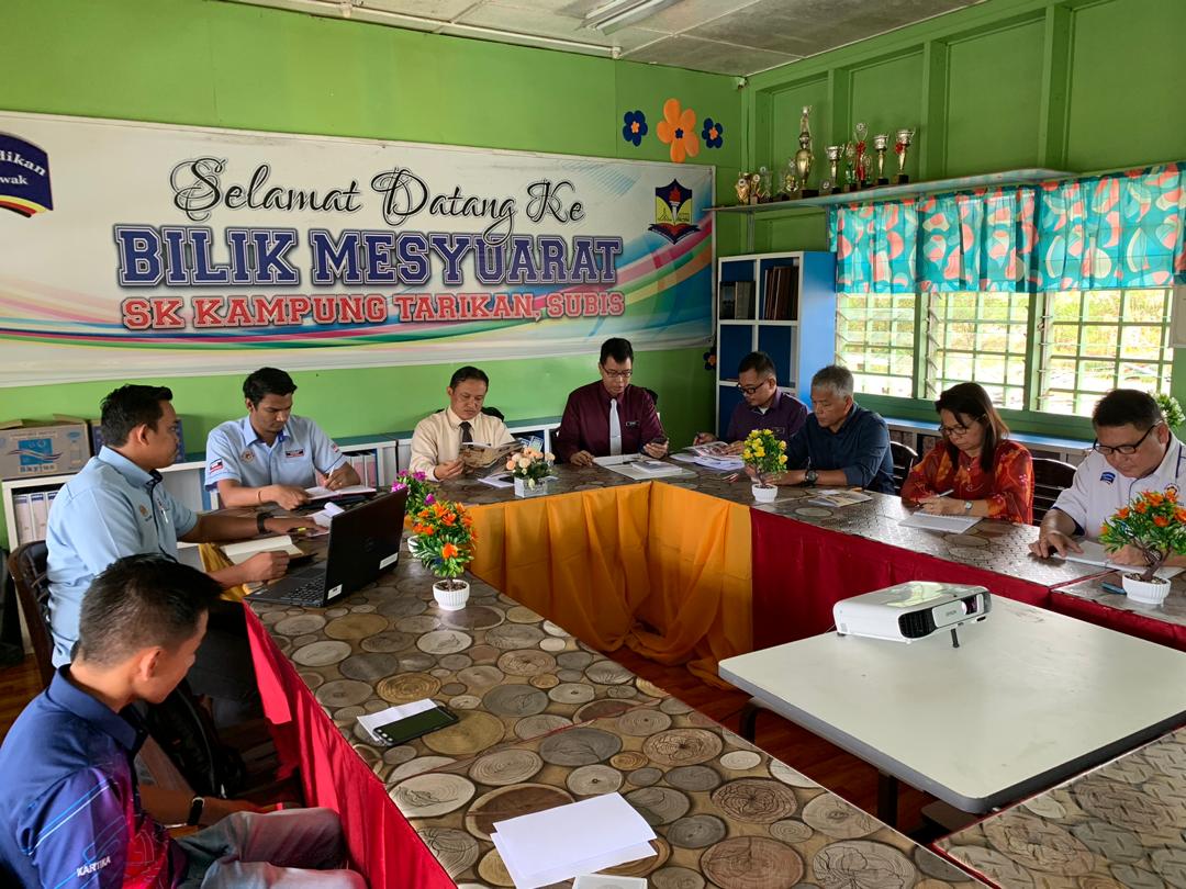 SukarelawanYSS's tweet photo. #YSSLiveUpdate
Lawatan tinjauan #YSSMission 2019. Sesi mesyuarat bersama PPD Subis dan Guru Besar bertempat di SK Kampong Tarikan, Bekenu, Sarawak.
#YSS https://t.co/vtRR0ukcSF