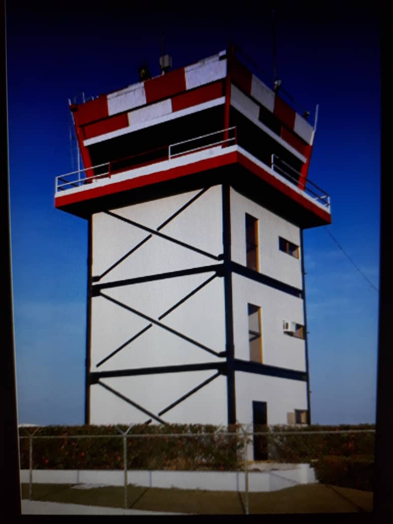 cómo parte del crecimiento sostenible para la costa oriental del Lago contemplado en el plan Nacional Simón Bolívar, dimos luego de mas de 24 años de estar cerrado, apertura a nuestro  aeropuerto Oro Negro en el Municipio Cabimas, gobierno de eficiencia en la calle!!