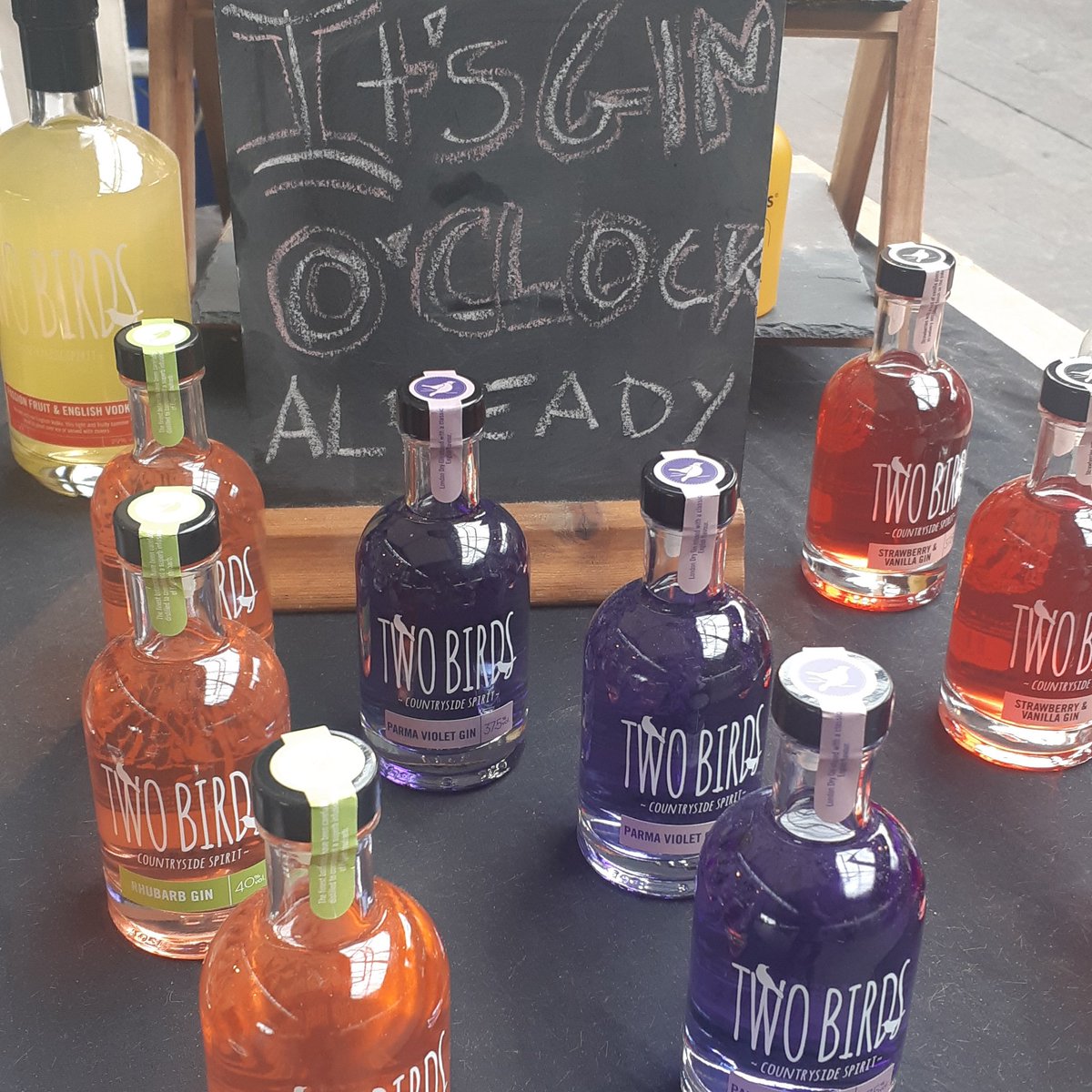 artisan_drinks's tweet image. What you doing #maydayweekend. Gonna be a hot one in the city.come to our 4 day #gin fest #GinUnderTheCanopy #canopymarket free entrance &amp;amp; masterclasses