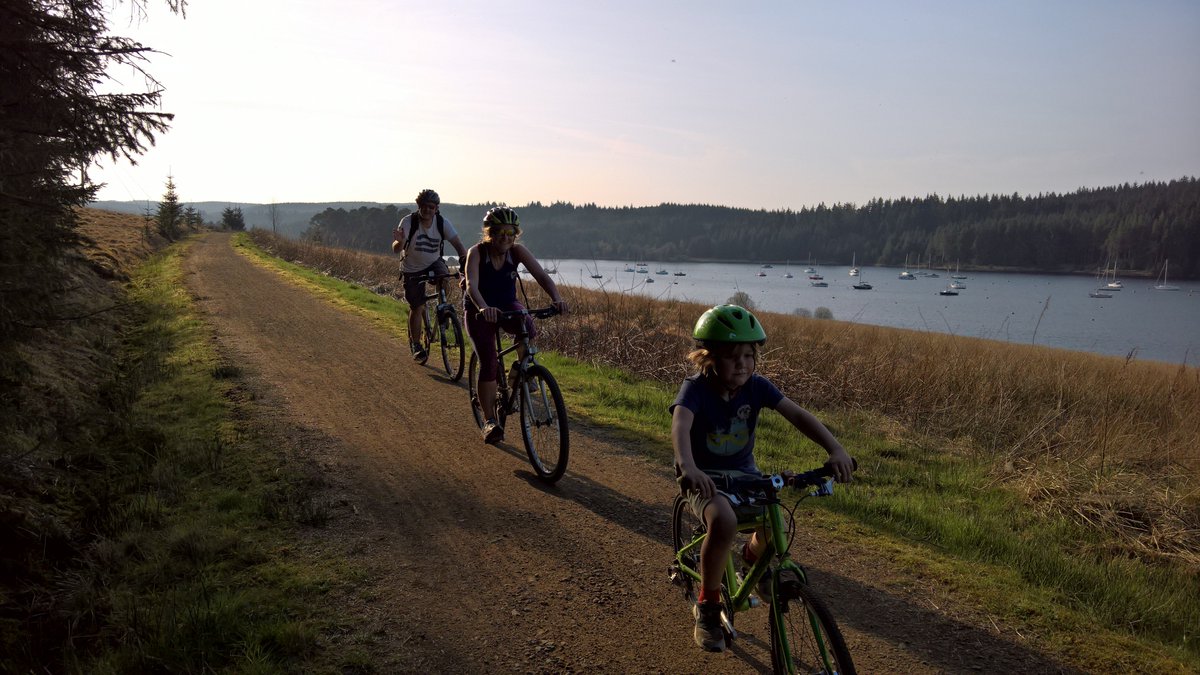 GosforthGoRide's tweet photo. Hope you all had a lovely Easter break and good to see you back. 
Here are a few pics from the beautiful 44km family ride around Kielder in the glorious warm sunshine. If only we could add the sounds and sweet smells of the forest. https://t.co/UYJGrgy3Ou