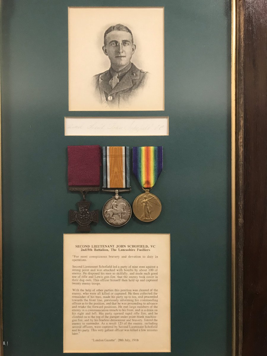 Delighted to be at <a href="/AKSLytham/">AKS Lytham</a> today performing <a href="/MeetTommyAtkins/">Meet Tommy Atkins</a> where they proudly display this VC medal of 2nd Lt John Schofield Lancashire Fusiliers.