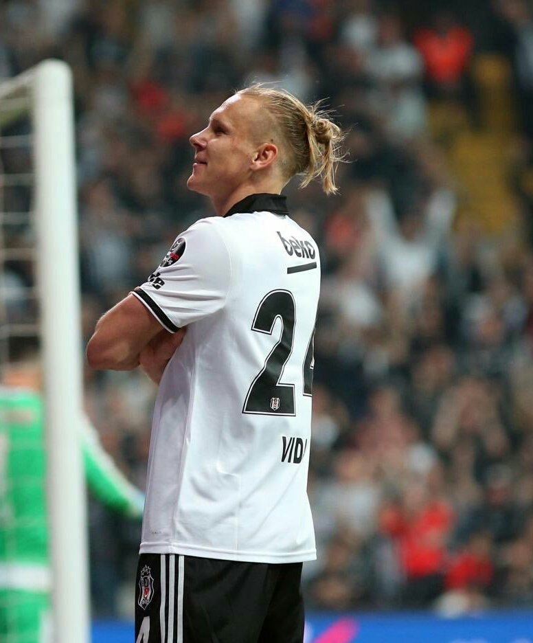  Happy Birthday, Domagoj Vida!     