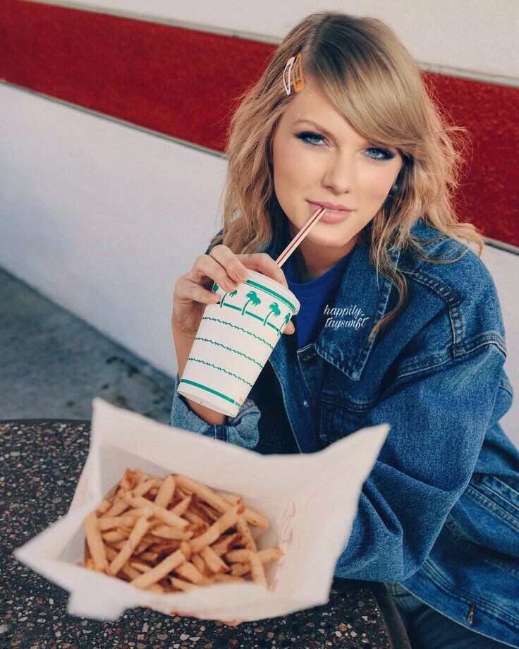 Happily Swift on X: "Hi guys Taylor Swift eating fries and drinking cold drink. Actually it's an edit by me. Happily_tayswift is my instagram account. @taylornation13 @taylorswift13 #TaylorSwift13 #TaylorSwift #me https://t.co/ceZ01lweE0" /