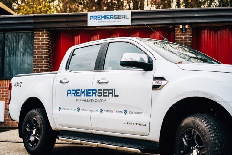 PremGroupUK's tweet photo. If you had an problem with your roof and needed someone to carry out emergency maintenance, who would you call? We'll just leave this here... https://t.co/qPlOp21uz9

#roofrepair #roofmaintenance #roofing #roofingcontractor #commercialrealestate #commercialproperty #construction https://t.co/heQAaV9nWH