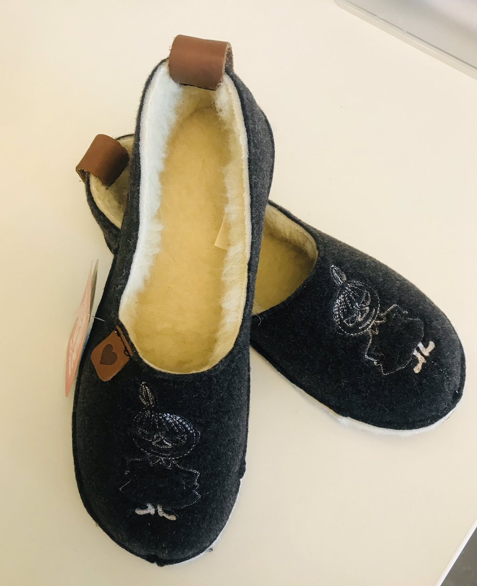 "Jos aina pitää kiirettä, ei koskaan ehdi tehdä mitään." – Pikku Myy

Mikäli haluat tunnustaa omaa hahmoasi, niin tsekkaa valikoima ja tilaa omasi👌 
muumitossut.fi

#muumitossut #muumimaailma #voimahahmo #verkkokauppa