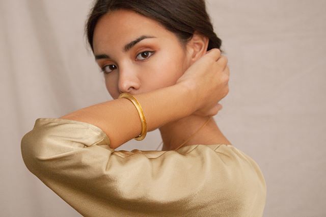 Joidart's tweet image. Minoica bracelet in gold 🧡
#timelessfashion #joidart #barcelonadesign #mediterranean bit.ly/2DBRa6k