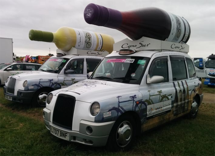 DG_Creatives's tweet photo. The ability to draw your customers into an interactive experience through life-sized props and simulated settings is very powerful. More ideas here... https://t.co/Nyhv4rPGrS #ExperientialMarketing #LargeProps #BrandExperience https://t.co/KOBoB85xmP