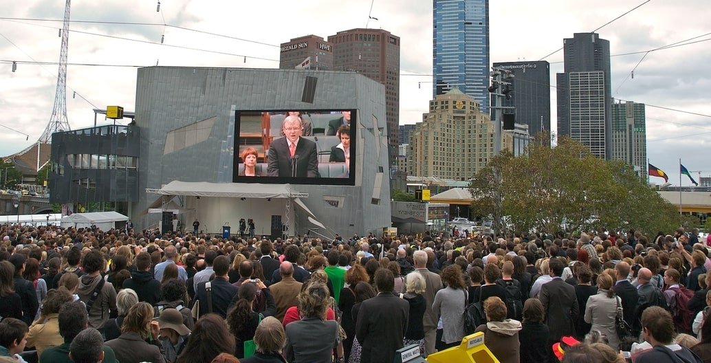 “Public space should not be managed as a business” Apple is out of Fed Square. For now. Citizens for Melbourne explain the issues, as well as possibilities for the future... <a href="/FedSquare/">Fed Square</a> <a href="/taniadavidge/">tania davidge</a> <a href="/Red_Black_Archi/">Red+Black Architect</a>  <a href="/jameslesh/">James Lesh</a> #FedSquare @HeritageVic foreground.com.au/public-domain/…