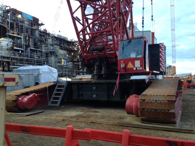 supreme_cranes's tweet photo. 2002 Liebherr LR1400 Latice Boom Crane For Sale  
Heavy Duty 12.000 hours 400 tons lifting capacity at 4,5m radius 84m tubular main boom (S) 77m luffing fly jib (W) 28m superlift derrick (D) + suspended ballast (B)... 
https://t.co/hmAbKYDDGs …
 #Wind_Farm #WindfarmAu https://t.co/GzF3PCWpS6