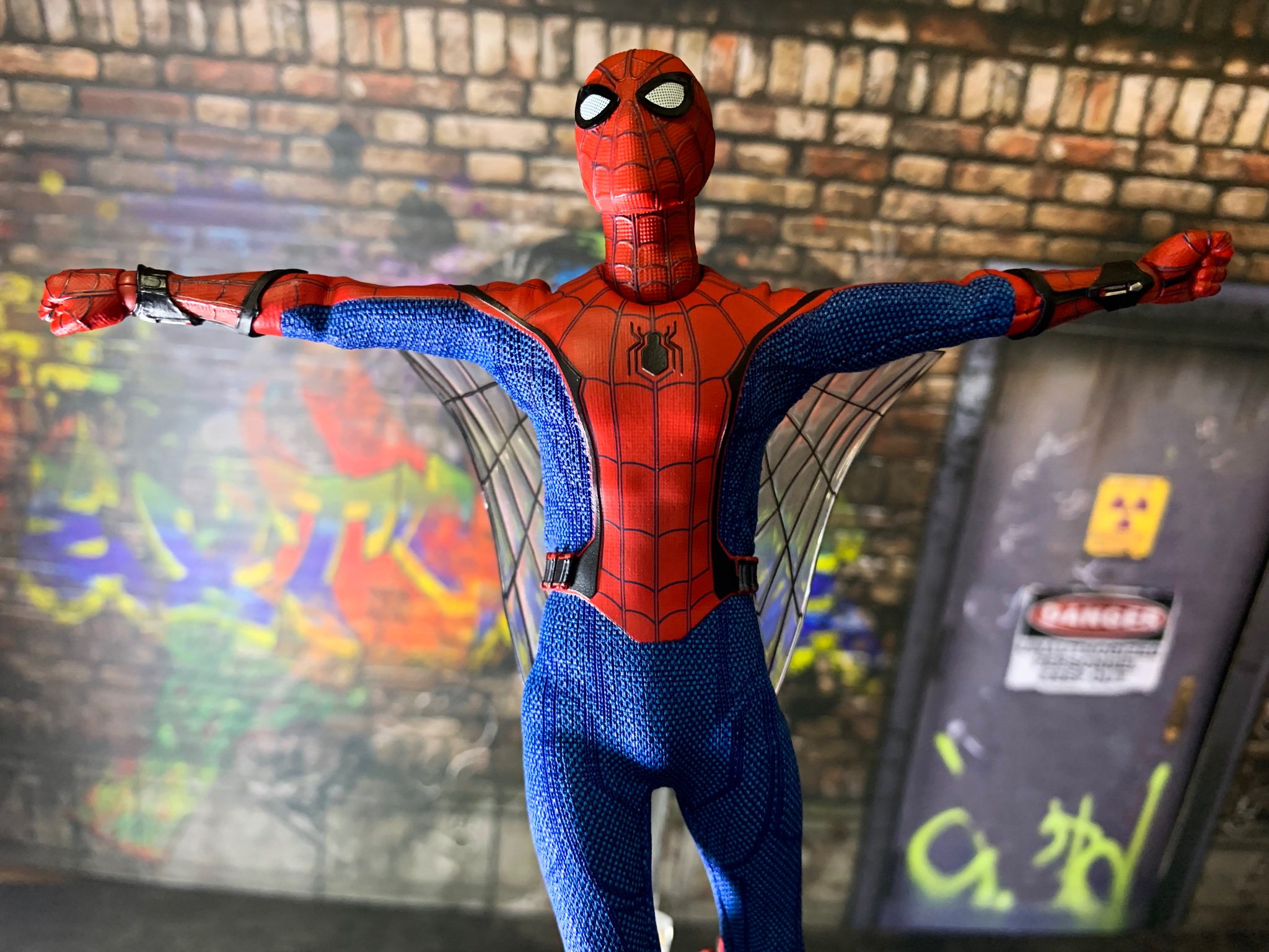 即納最大半額 / メズコ スパイダーマン ホビーショップ 2099ワン12