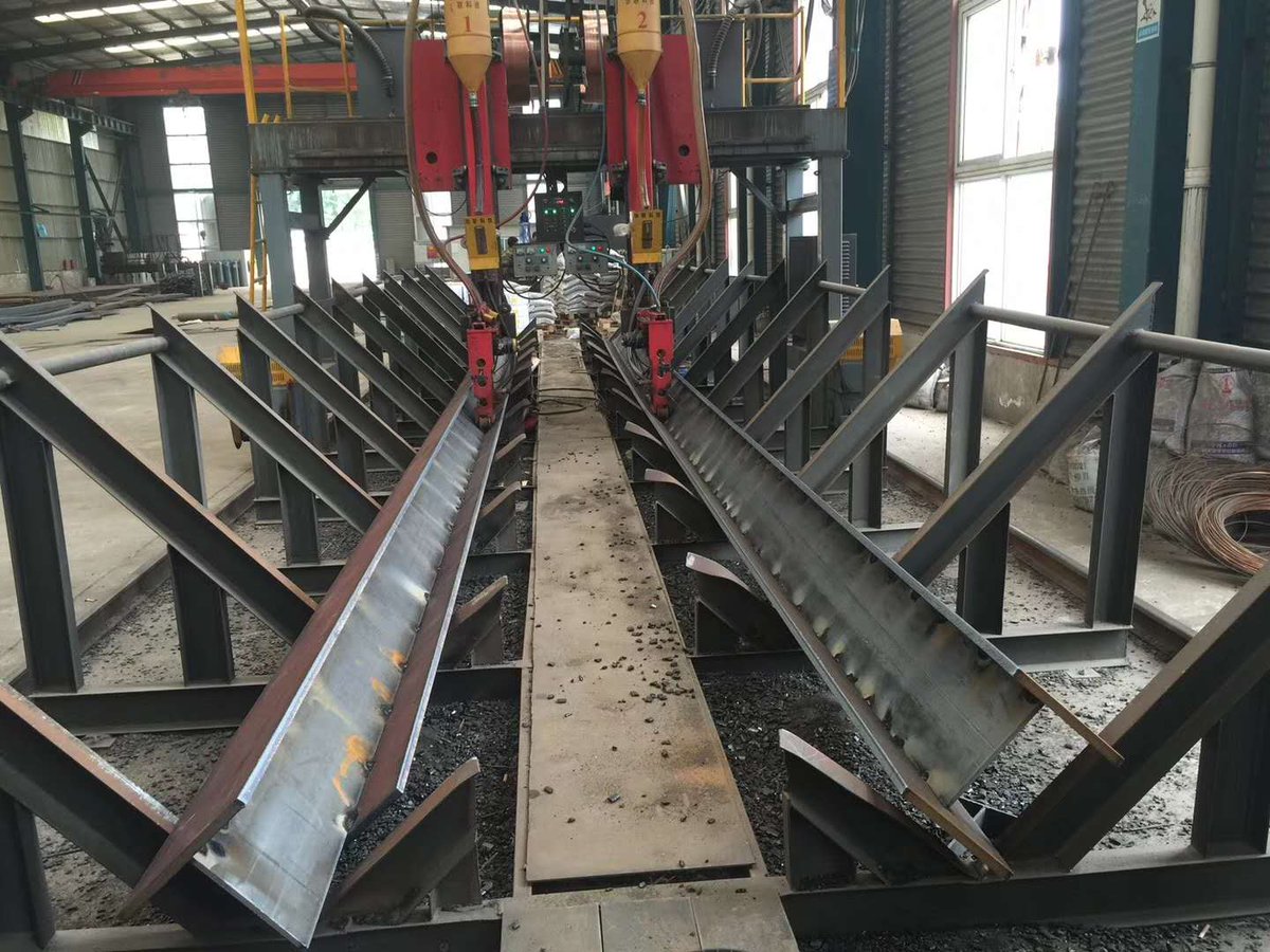 Company07Wendy's tweet image. #steelstructure #steelstructureworkshop
Products: Steel Structure workshop
Material: Q235B and Q345B
Wall and Roof material: EPS PU Glasswool Rockwool, color steel sheet
Layout: Customized
Contact:company07@wjlcg.com