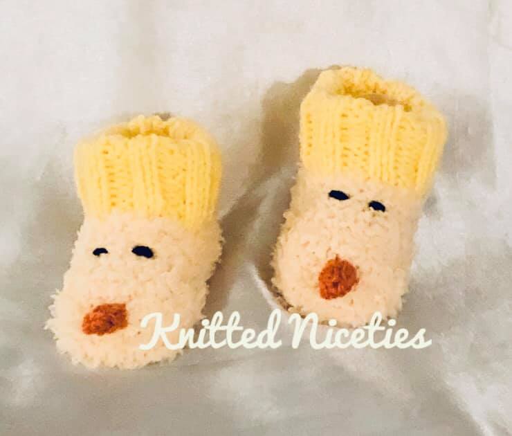 KnittedNiceties's tweet photo. I managed to get these finished; too late for #Easter but can be for anytime
#Easterchick #chick #babybooties #Springchick 

Available on Etsy
https://t.co/KIhF4PvdI4 https://t.co/lFyTXqIeSl