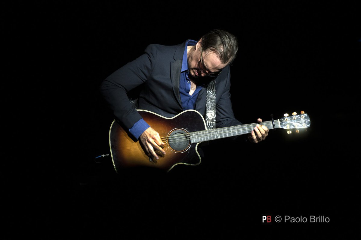#joebonamassa <a href="/RoyalAlbertHall/">Royal Albert Hall</a> 26.4.2019
photo: flickr.com/photos/highw61/