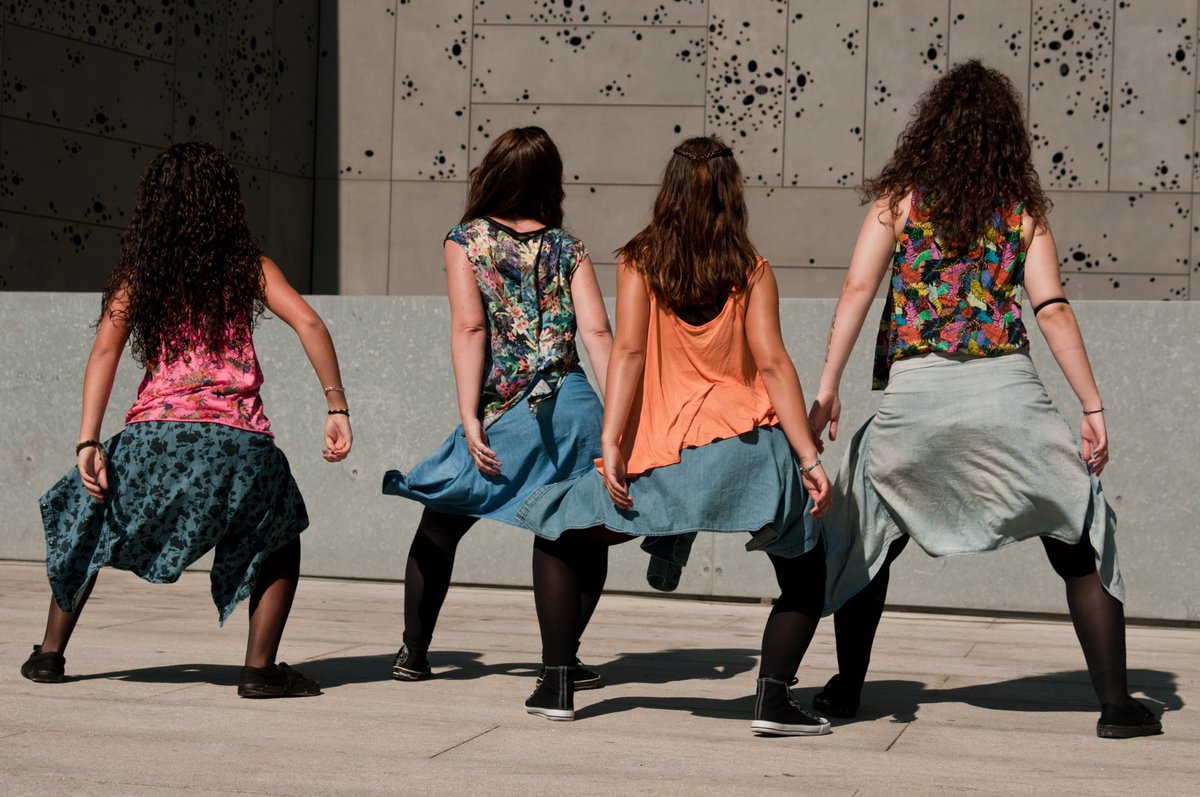 josune____'s tweet photo. No solo hoy, porque sea su día, hay que hacerlo todos los dias a todas horas. BAILAR. Es felicidad. FELIZ DÍA DE LA DANZA A TODOS! #diainternacionaldeladanza #InternationalDanceDay #DiaDeLaDanza #DanceDay https://t.co/XIApsECRGY