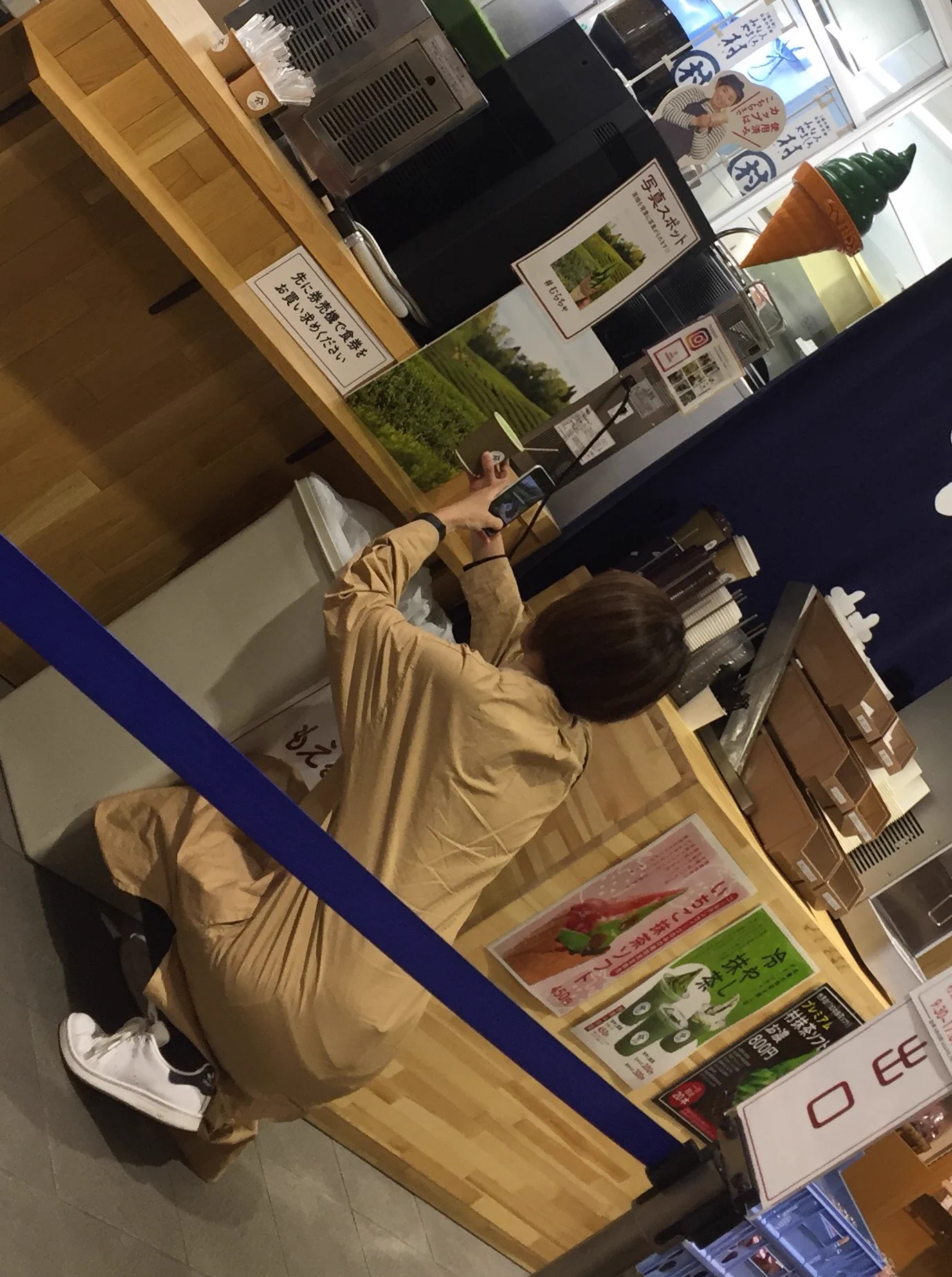 インスタ映えを阻止するために、写真の舞台裏を暴露するｗｗｗ